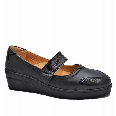 Γυναικείο δερμάτινο, ανατομικό παπούτσι με λάστιχο OVVIO-0016-BLACK